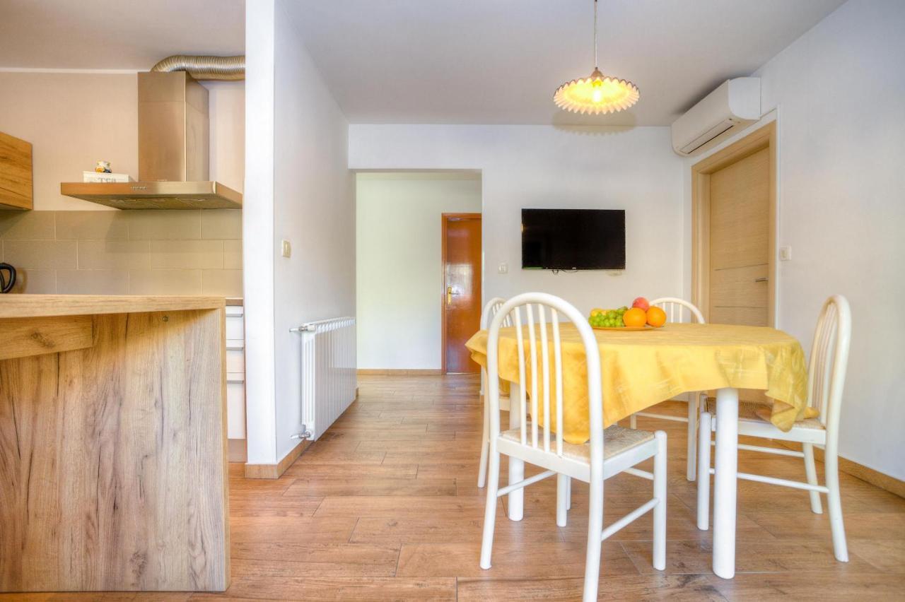 Ferienwohnung Diconi Pula Exterior foto